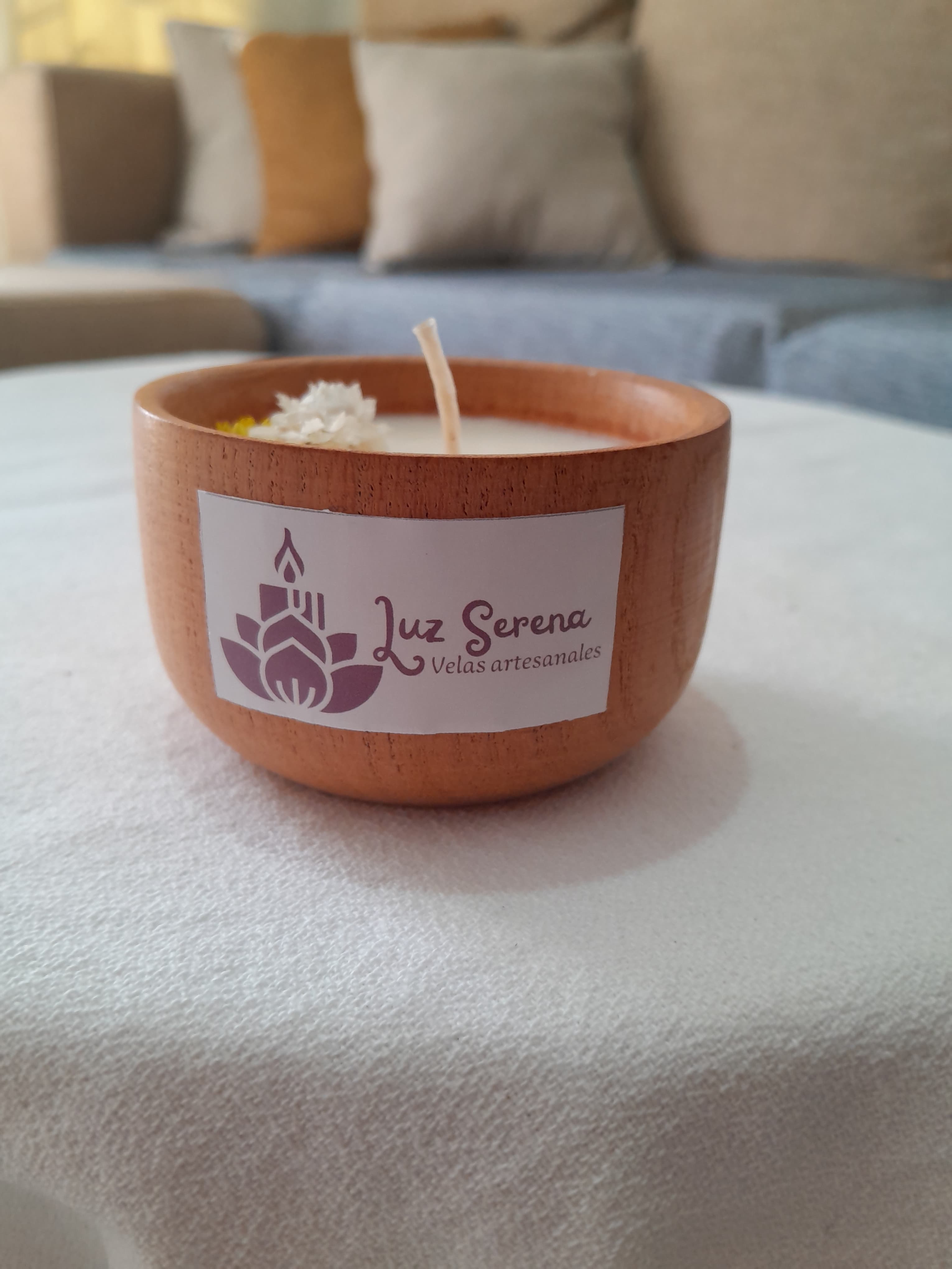 Vela en cuenco de madera 1