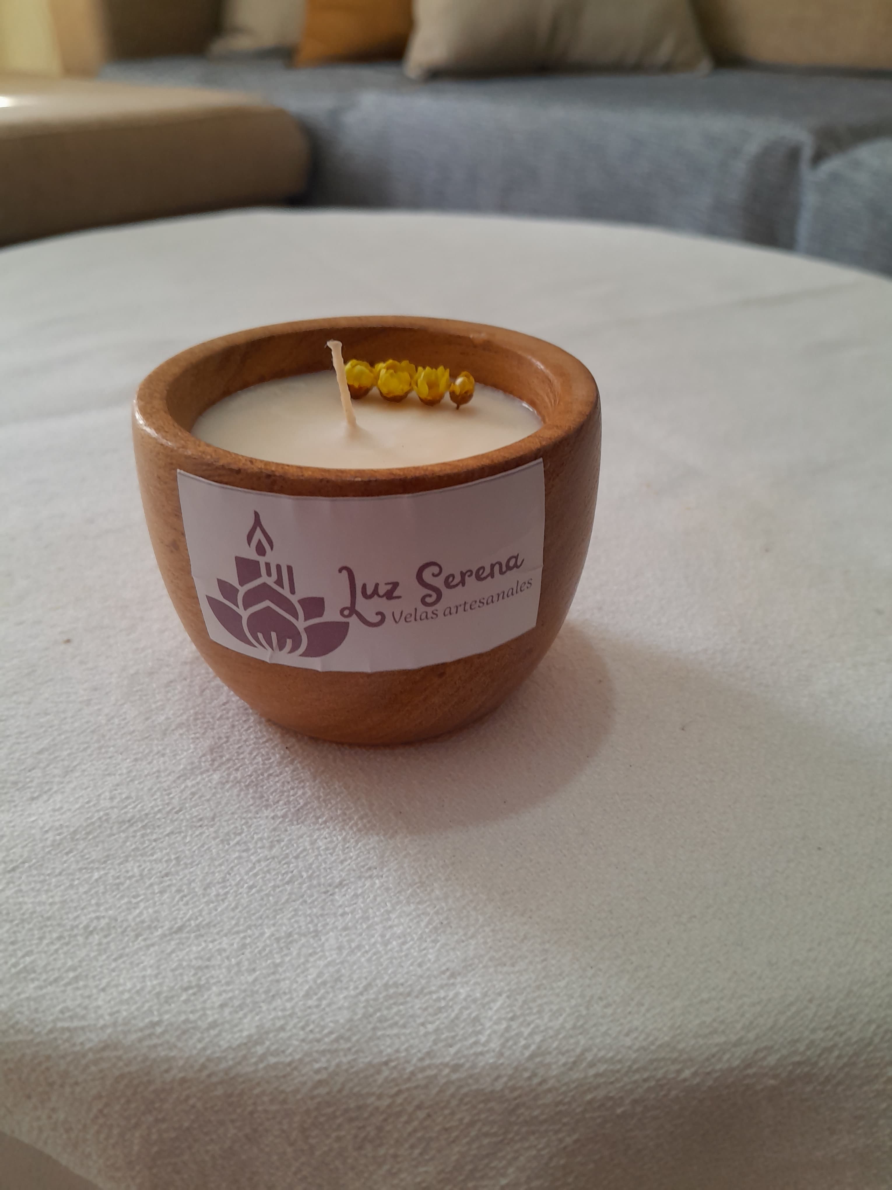 Vela en cuenco de madera 1